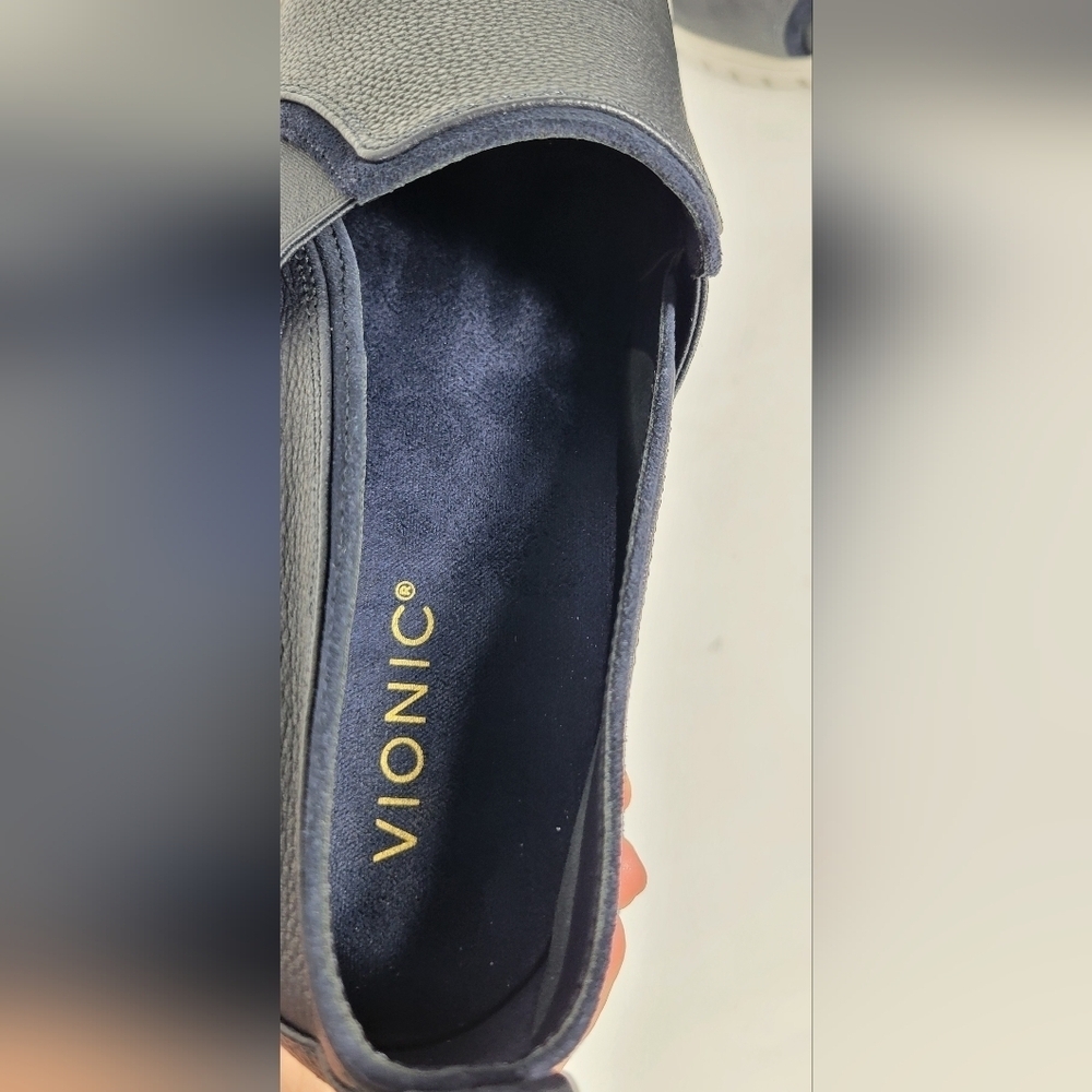 Vionic Women's Slip-On Sneakers #758 Size 10 - Picture 10 of 11